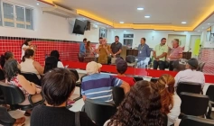 Entrega de 43 escrituras de posse de terra a agricultores