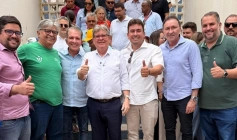 Helder Carvalho acompanha João Azevêdo na inauguração da PB-384 e entrega do Sistema Adutor de Nazarezinho