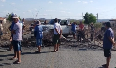 Saída do município de Lastro, Sertão paraibano