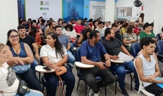 Trabalhadores a espera de emprego