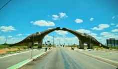 Portal na Entrada em Sousa