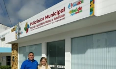 Prefeito de Aparecida João Neto ao lado da primeira-dama Valéria Rita 