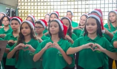Natal com crianças atendidas no Hospital do Valentina