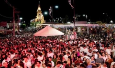 Festa na Praça Central de São José de Piranhas