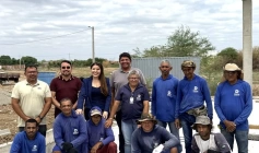 Amanda Silveira vistoria obra de construção de fossão que é fruto de sua ação parlamentar
