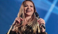 Cantora Solange Almeida