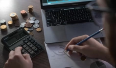 Lula sanciona com vetos lei que prevê regras mais rígidas para devedor