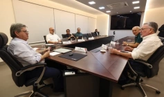 João Azevêdo e superintendente do Sebrae