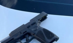 Pistola apreendida pela Polícia Militar através do Batalhão Especializado em Policiamento Turístico (BEPTur)