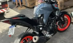 Moto tomada em assalto que deixou jovem baleado