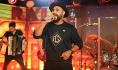 Cantor Raí Soares, líder da banda Saia Rodada