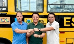 Entrega de novos veículos em Amparo