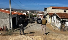 Operação contra o tráfico e prende duas pessoas