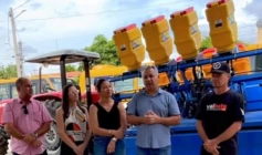 Entrega de uma nova plantadeira ao Sindicato Rural de São Francisco