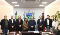 João Azevêdo em reunião com representantes do Grupo Ser Educacional 