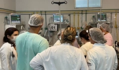 Equipe do Hospital Edson Ramalho salva bebê vítima de choque elétrico após uma hora de reanimação