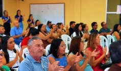 Posse de docentes concursados em São Francisco