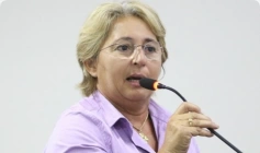 Leninha Romão, prefeita de Uirauna