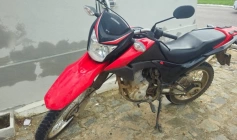 Moto roubada recuperada pela polícia militar em João Pessoa 