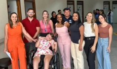 Governo da Paraíba fortalece assistência à pessoa com deficiência com entrega de cadeiras de rodas no Sertão