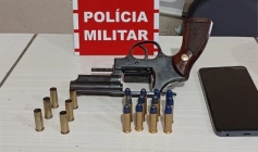 Arma e munições apreendidas em ação da PM