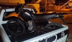 Motocicleta apreendida em ação da PM