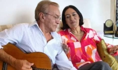 Cantora e compositora Cecéu