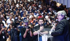 Posse de novos professores aprovados no concurso do Magistério Estadual