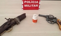 Armas apreendidas pela polícia militar em Cajazeiras 