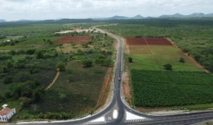 Pavimentação de rodovia vicinal entre Boqueirão e distrito em Barra de Santa Rosa em fase de conclusão