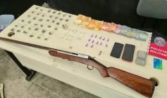 Material ilícito apreendido em ação da Polícia Militar