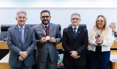 Medalha Epitácio Pessoa ao presidente da Cagepa, Marcus Vinícius