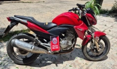 Moto apreendida pela polícia militar em Catolé do Rocha 
