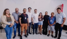 Entrega de crachás à ambulantes