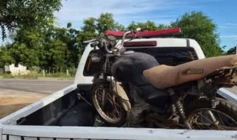 Apreensão de motocicleta abandonada com sinais de adulteração