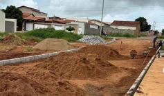 Obras de pavimentação em Brejo dos Santos