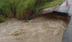 Erosão em trecho da BR-101