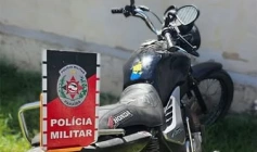Motocicleta apreendida em ação da PM