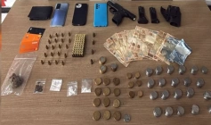 Drogas e arma apreenidos em ação policial na cidade de Santa Rita 