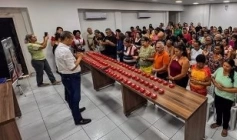Entrega de próteses dentárias por meio do Projeto Sorriso Vivo II