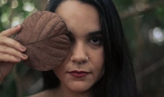Professora e multiartista Danielle Alexa