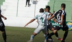 Jogadores do Sousa e Central 