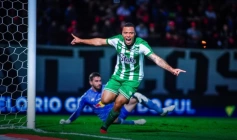 Volante paraibano Luis Mandaca