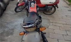Moto apreendida em ação da PM, em Aparecida