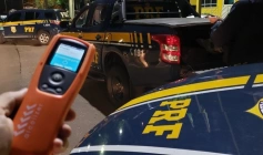 PRF na Paraíba flagra três condutores embriagados, crime tributário e tira arma de fogo de circulação