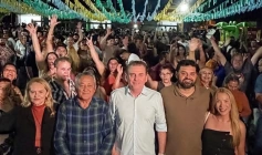 Chico Mendes ao lado de lideranças de Cachoeira dos Índios