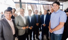 Prefeito< Léo Bezerra