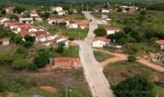 Obras de pavimentação em paralelepípedo na Extrema