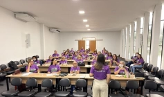 Formação de lideranças para gestores escolares