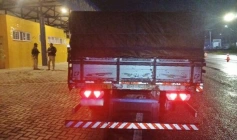 Apreensão de caminhão clonado, que havia sido roubado no Rio de Janeiro